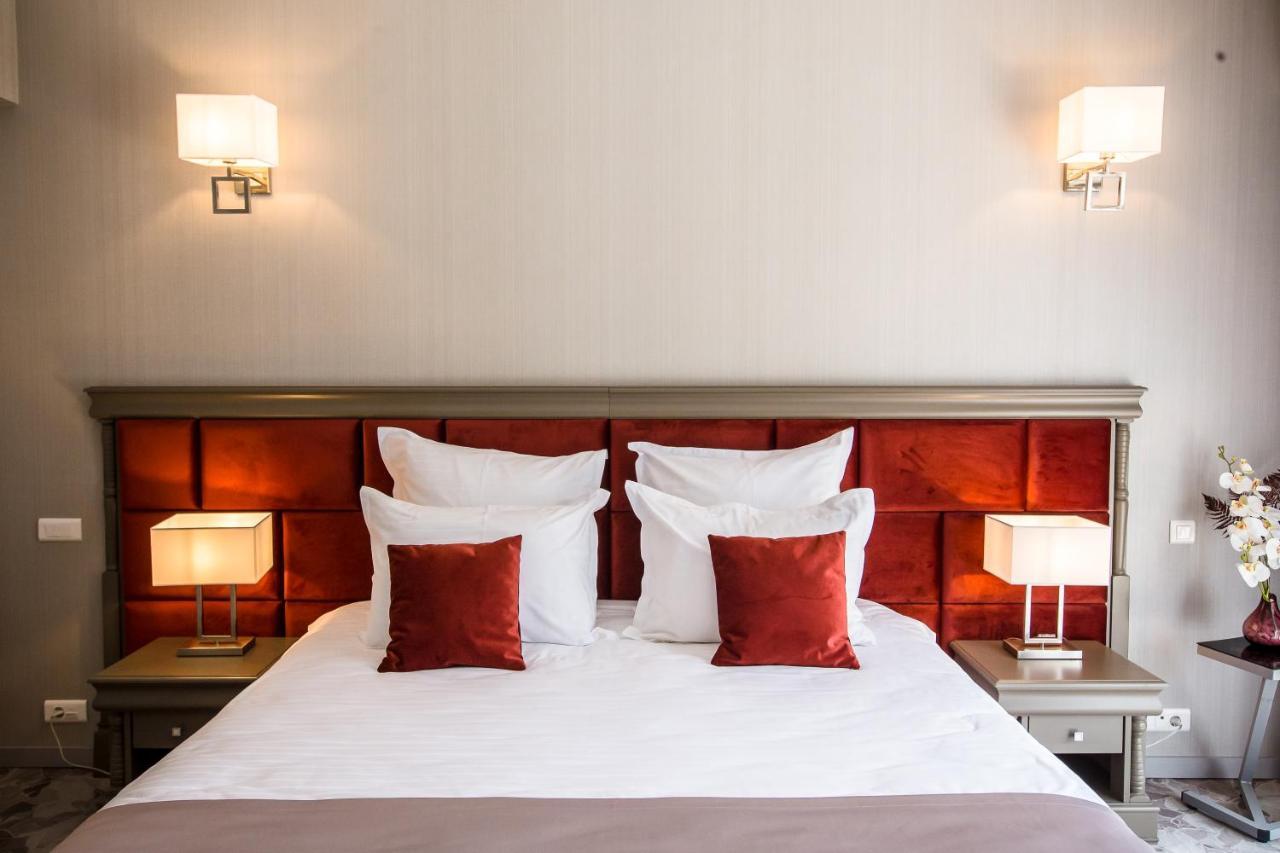 Hotel Carpat Inn Азуга Экстерьер фото