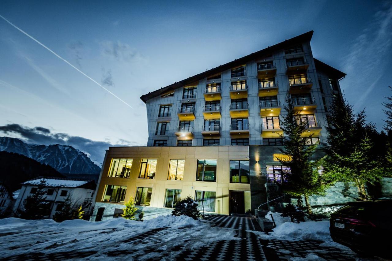 Hotel Carpat Inn Азуга Экстерьер фото